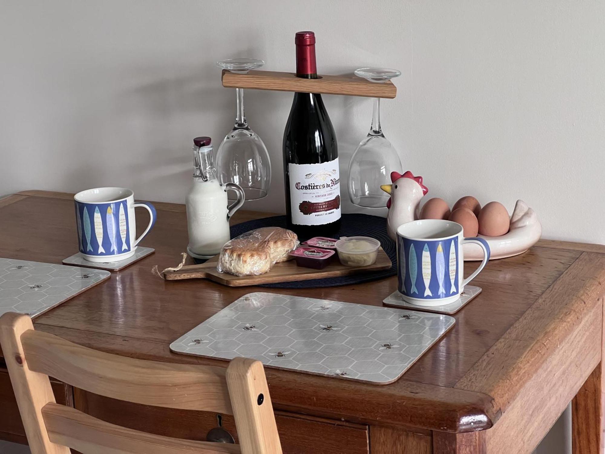 Poachers Hut - Captivating 1-Bed Cottage Shorwell Buitenkant foto